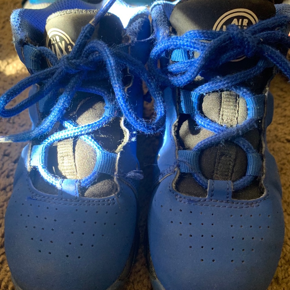 Kids Nike Sneakers (BUNDLE $50)